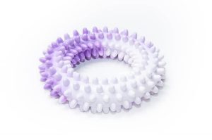 Žaislas šuniui - Guminis dygliuotas kvepiantis žiedas, 12 cm